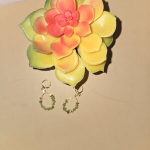 💜 Handcrafted Light Green Earrings
